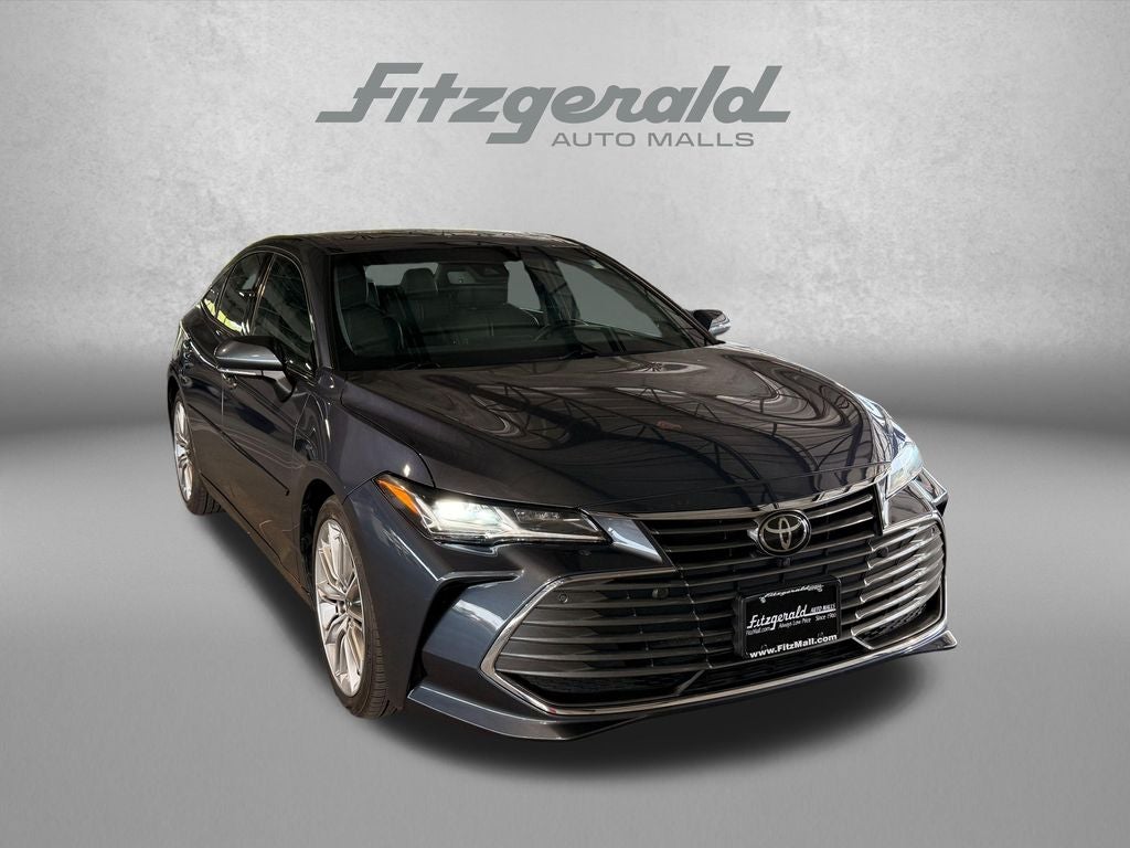 2021 Toyota Avalon Limited's photo
