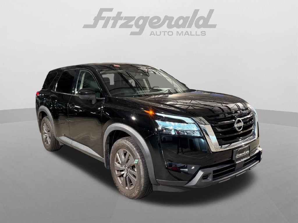 2024 Nissan Pathfinder S