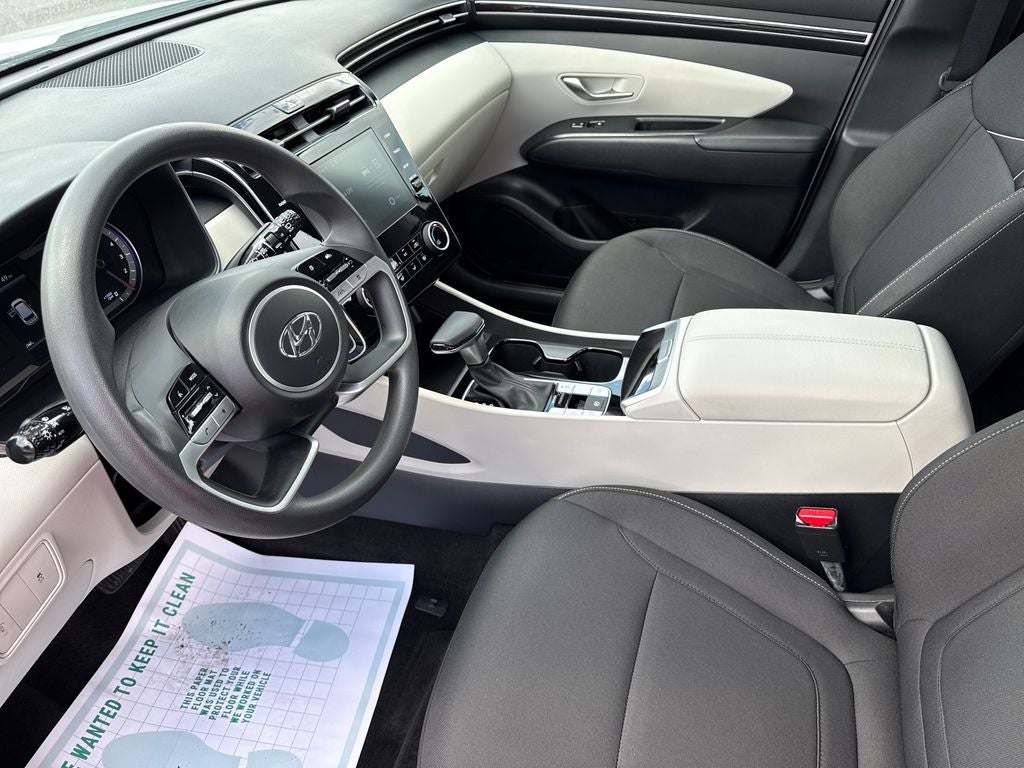 2023 Hyundai TUCSON SE