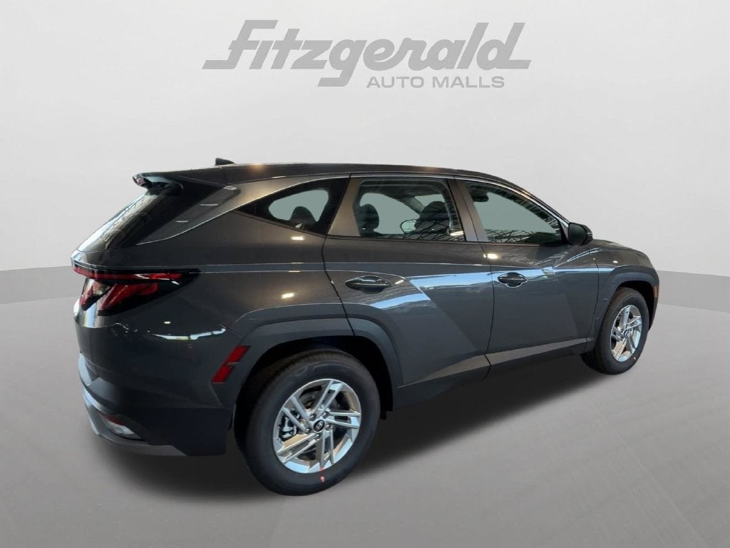 2026 Hyundai TUCSON SE FWD