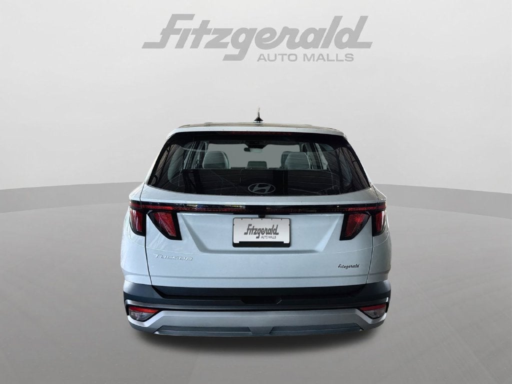 2026 Hyundai TUCSON SE FWD