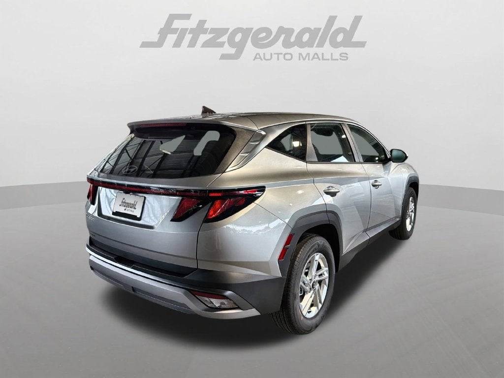 2026 Hyundai TUCSON SE FWD