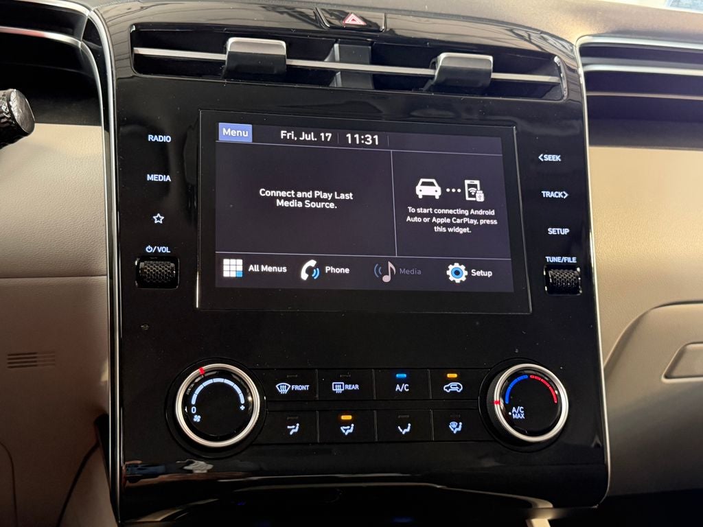 2023 Hyundai TUCSON SE