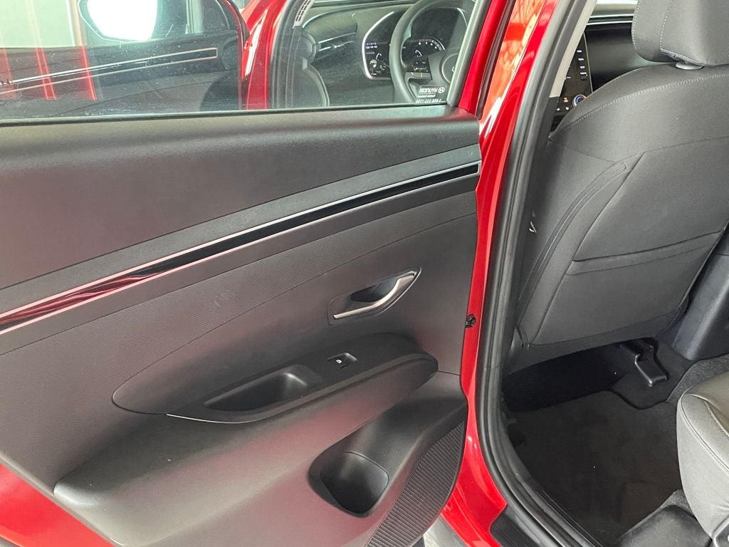 2023 Hyundai TUCSON SE