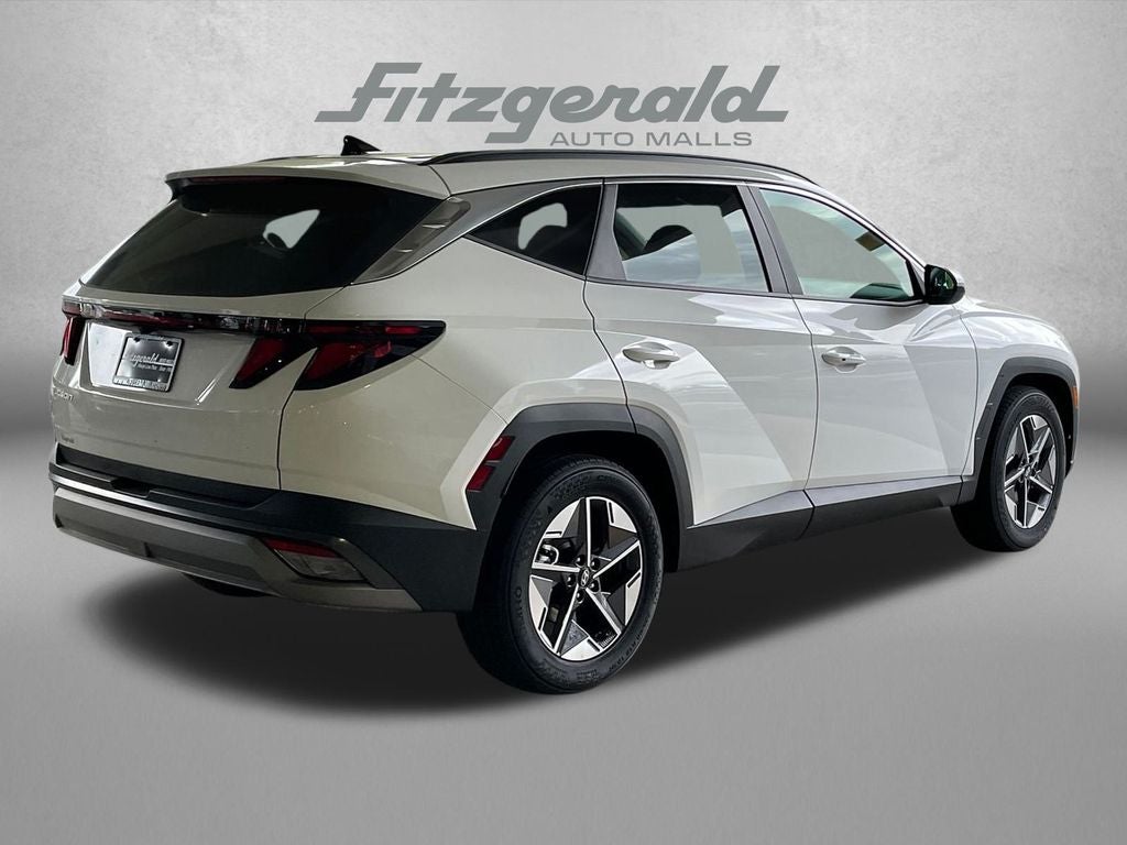 2026 Hyundai TUCSON SEL FWD