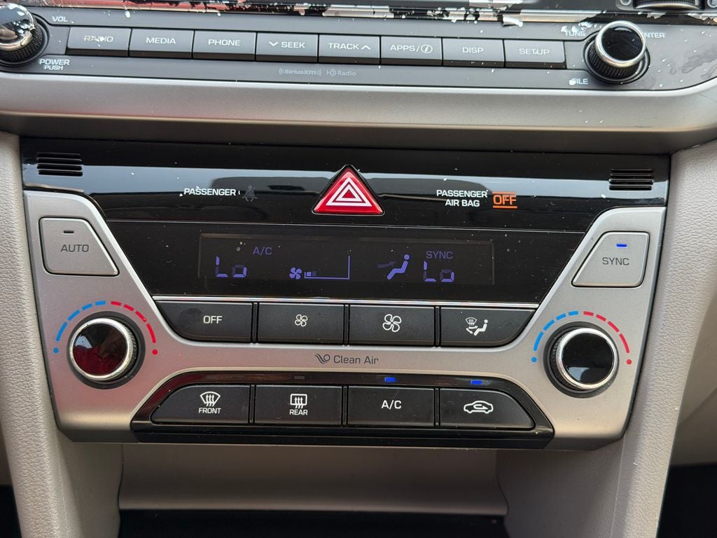 2017 Hyundai ELANTRA SE