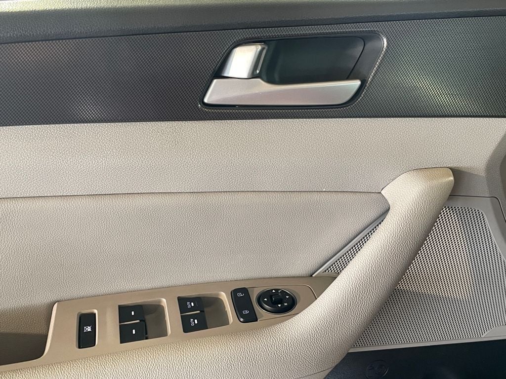 2016 Hyundai SONATA Base