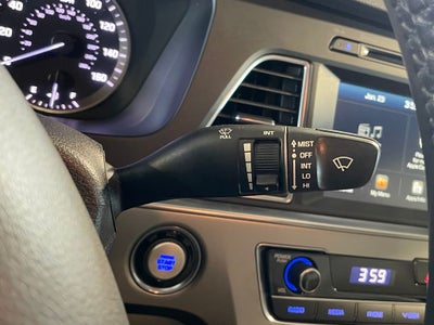 2016 Hyundai SONATA Base