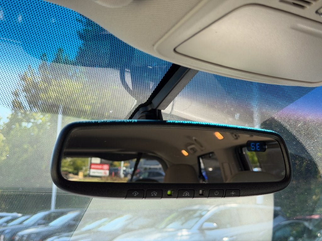 2017 Toyota Sienna XLE 8 Passenger