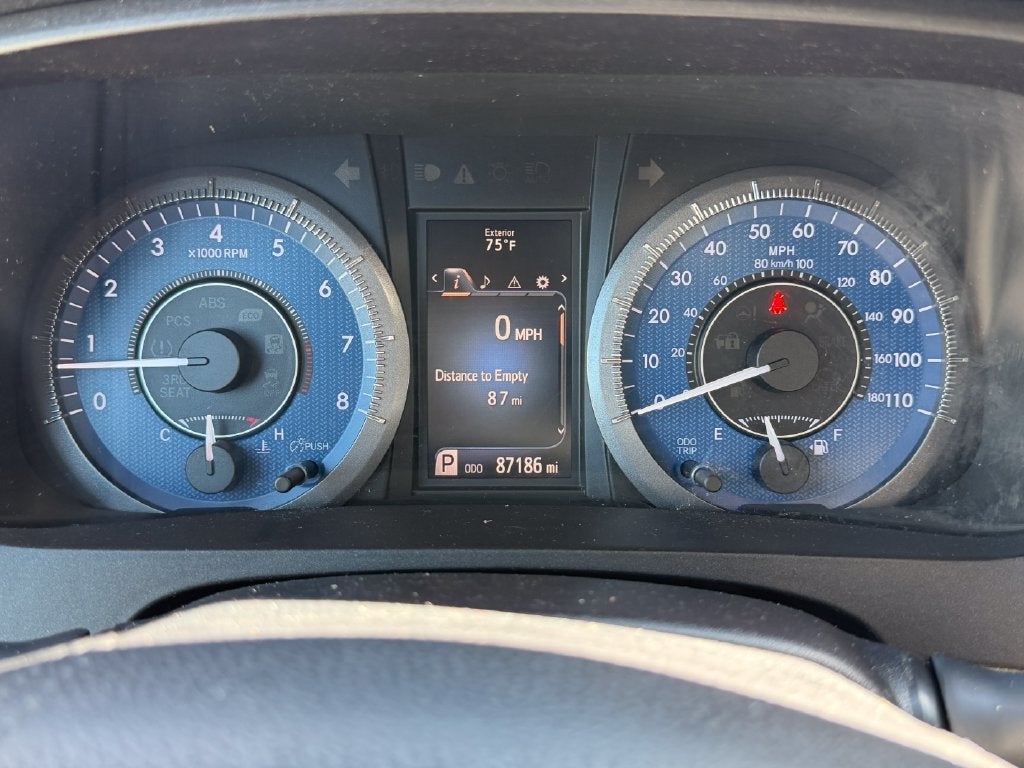 2017 Toyota Sienna XLE 8 Passenger