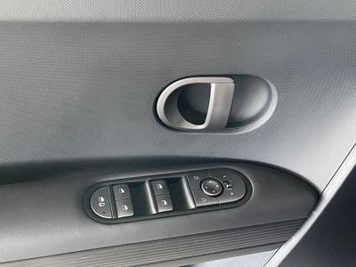 2025 Hyundai IONIQ 5 SE