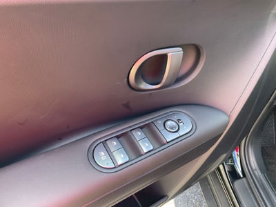 2025 Hyundai IONIQ 5 SE