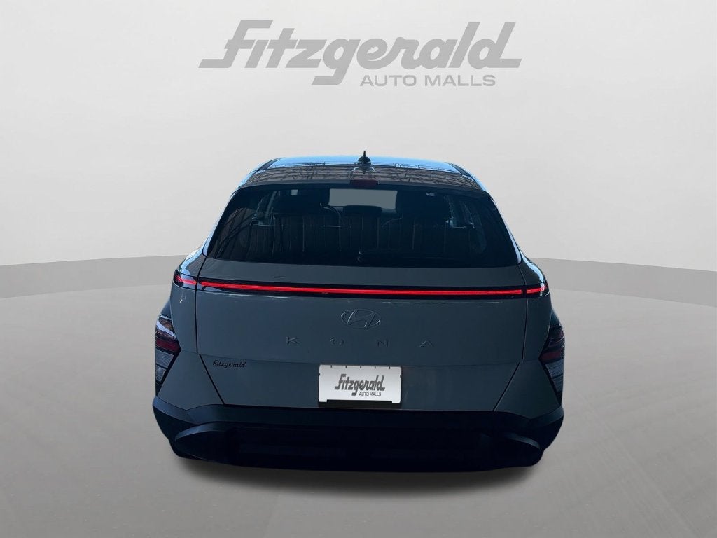 2026 Hyundai KONA SE