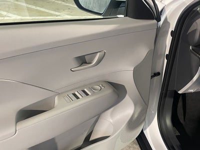 2026 Hyundai KONA SE FWD