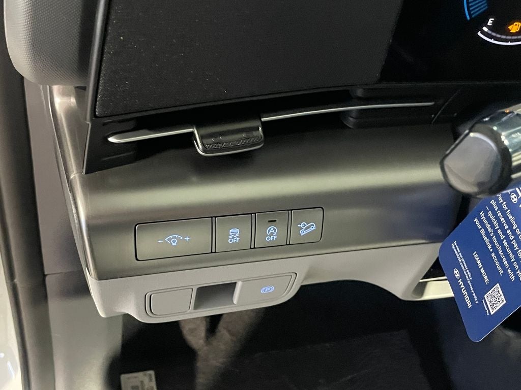 2026 Hyundai KONA SE FWD