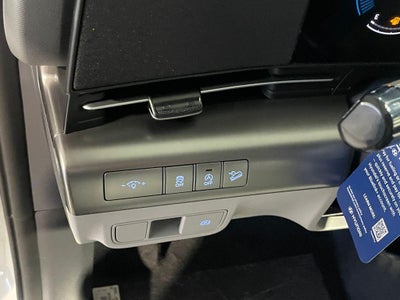 2026 Hyundai KONA SE FWD