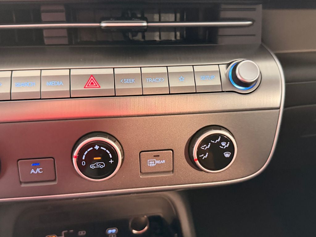 2027 Hyundai KONA SE AWD