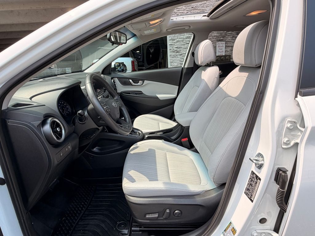 2023 Hyundai KONA SEL