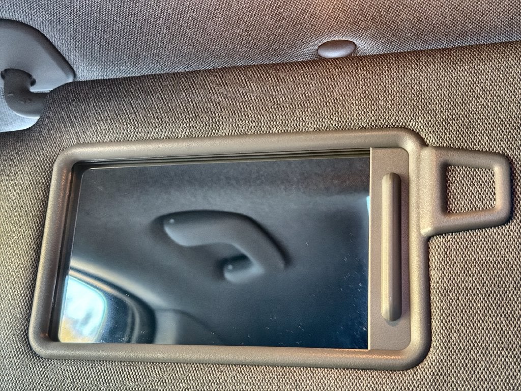 2021 Hyundai SANTA FE HYBRID Limited