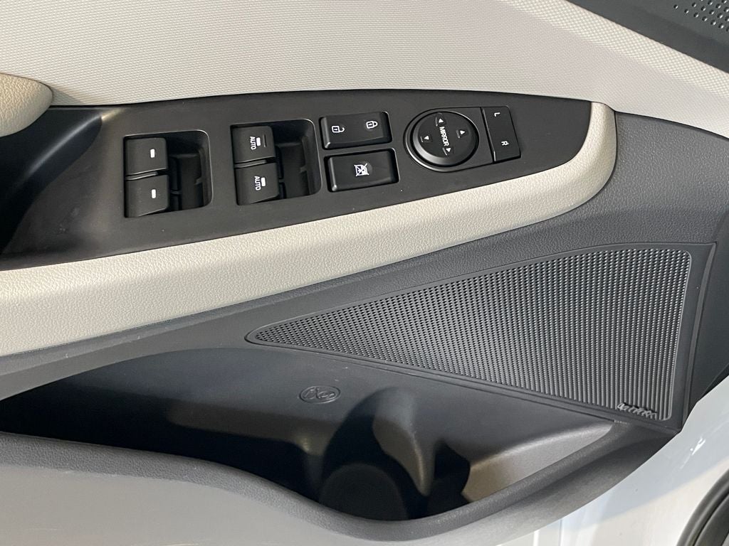 2019 Hyundai IONIQ PLUG-IN HYBRID Base