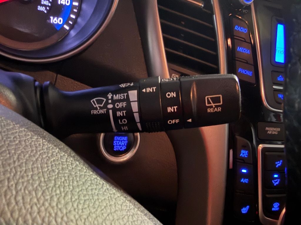 2013 Hyundai ELANTRA GT Base