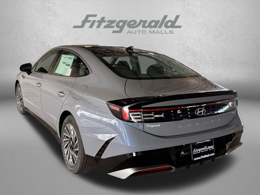 2026 Hyundai SONATA HYBRID SEL