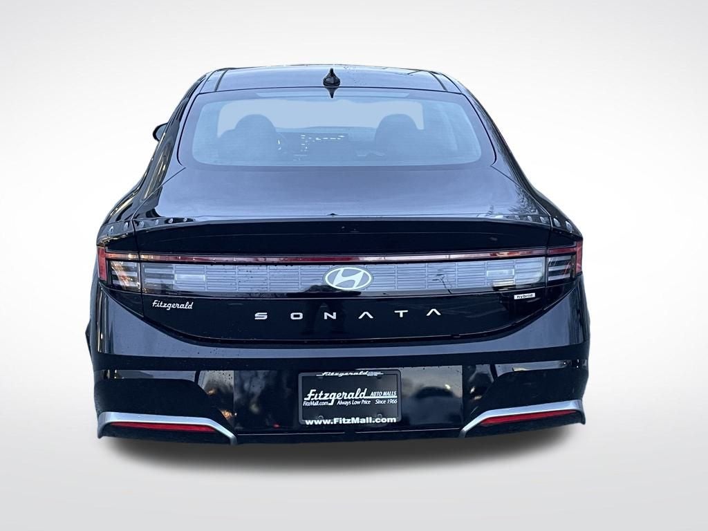 2026 Hyundai SONATA HYBRID SEL
