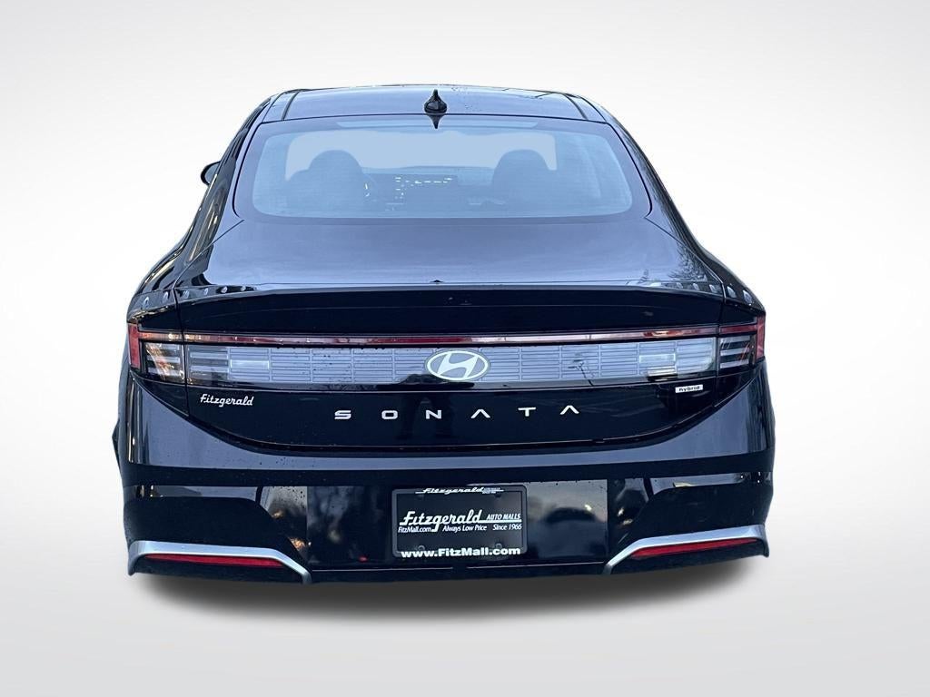 2026 Hyundai SONATA HYBRID SEL