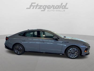 2026 Hyundai SONATA HYBRID SEL