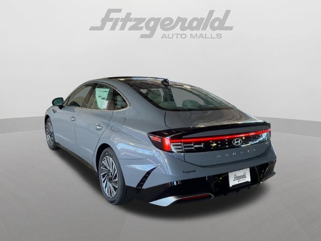 2026 Hyundai SONATA HYBRID SEL