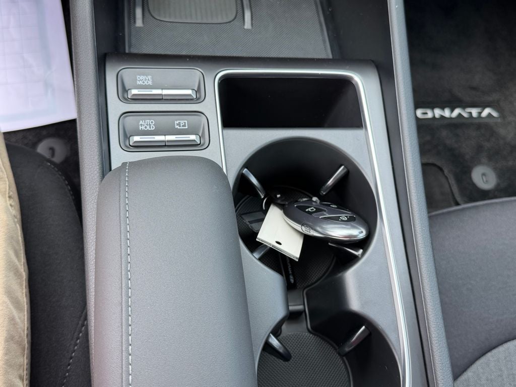 2026 Hyundai SONATA HYBRID SEL