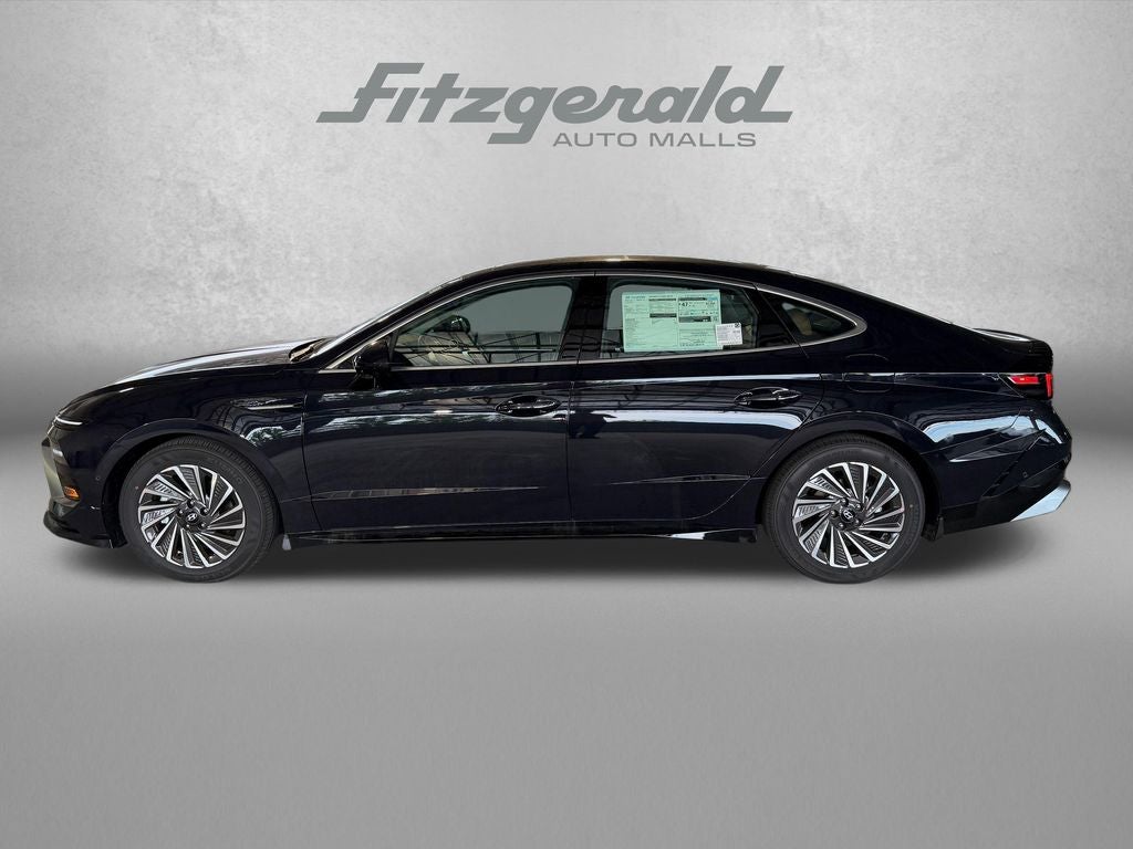 2026 Hyundai SONATA HYBRID Limited