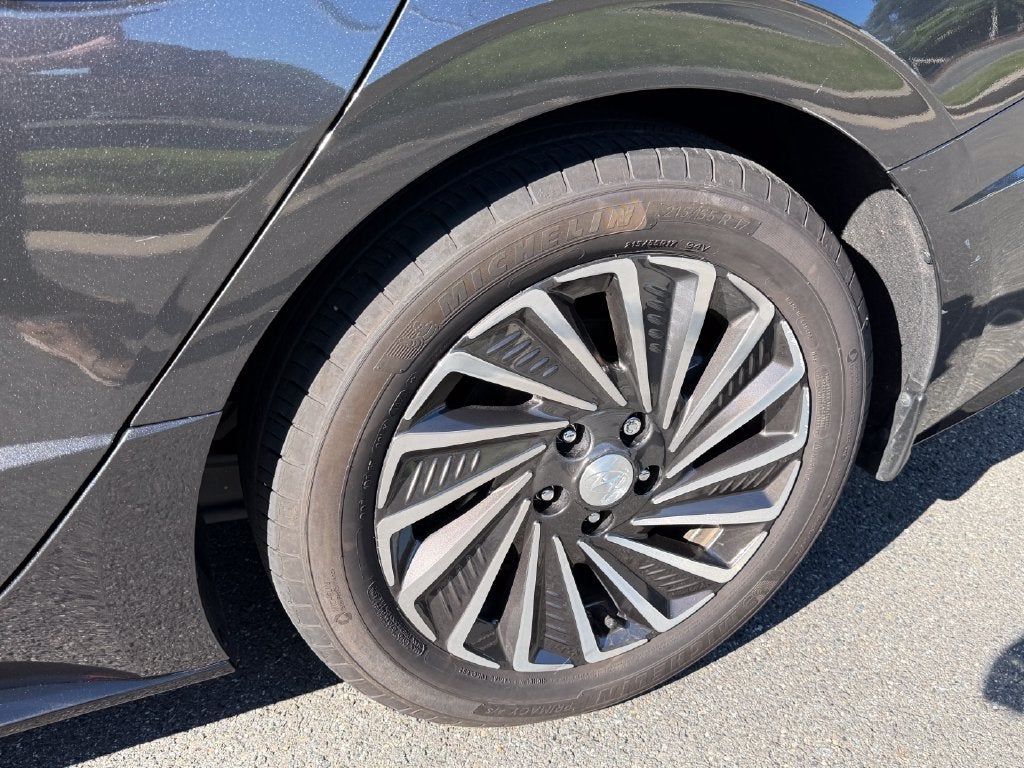 2023 Hyundai SONATA HYBRID Limited
