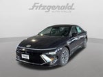 2027 Hyundai SONATA HYBRID Limited