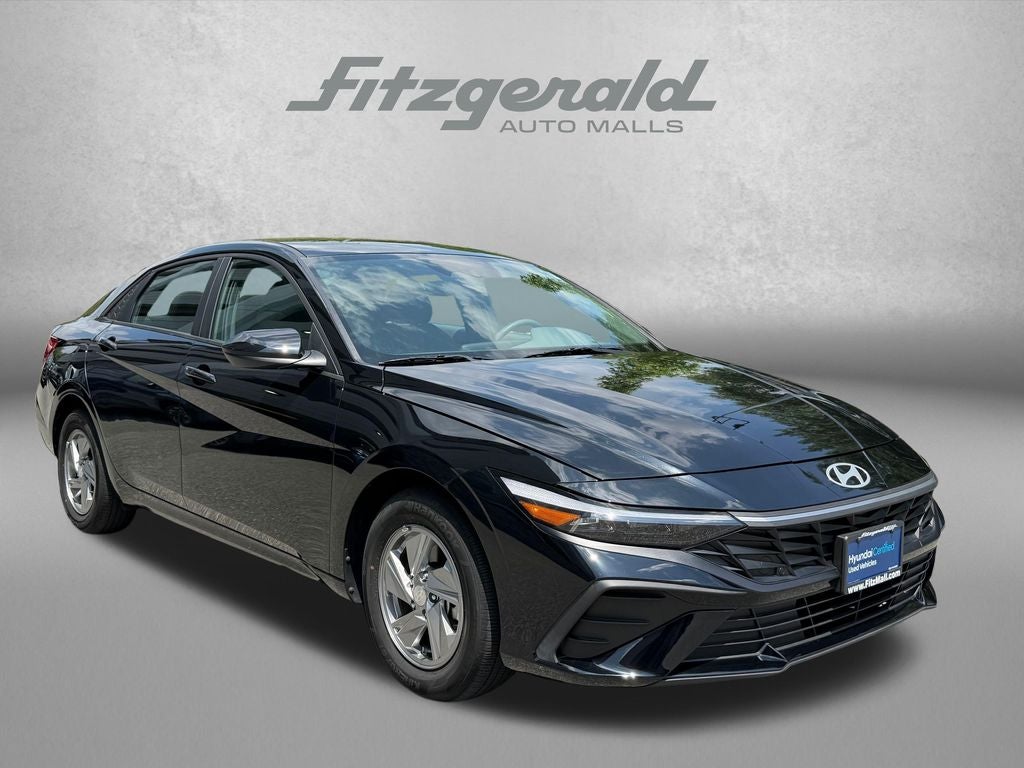 2024 Hyundai ELANTRA SE