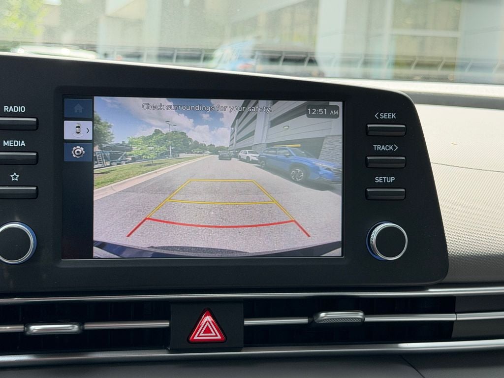 2024 Hyundai ELANTRA SE