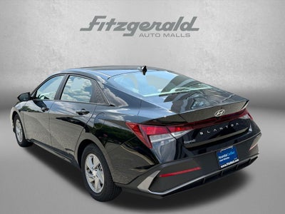 2024 Hyundai ELANTRA SE