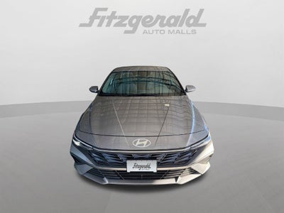 2025 Hyundai ELANTRA SE