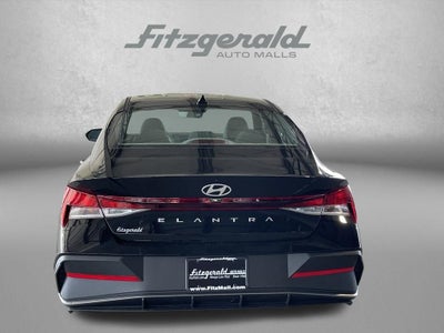 2026 Hyundai ELANTRA SE