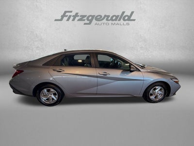 2025 Hyundai ELANTRA SE