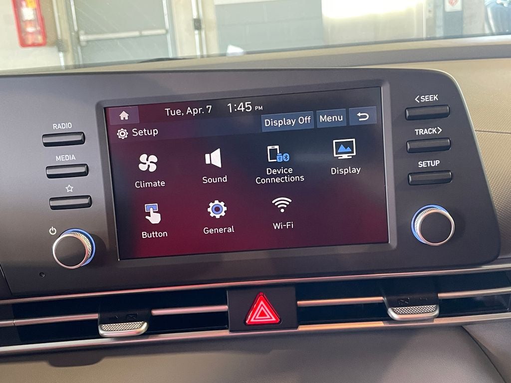 2026 Hyundai ELANTRA SE