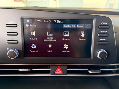 2026 Hyundai ELANTRA SE