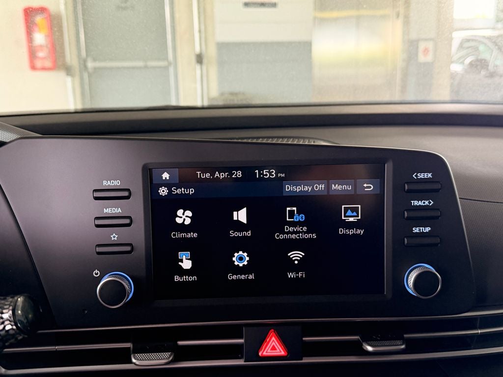 2026 Hyundai ELANTRA SE