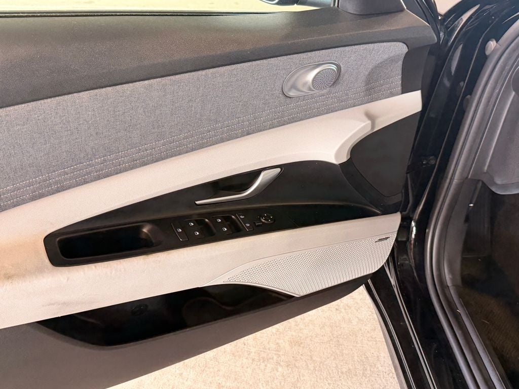 2021 Hyundai ELANTRA Limited