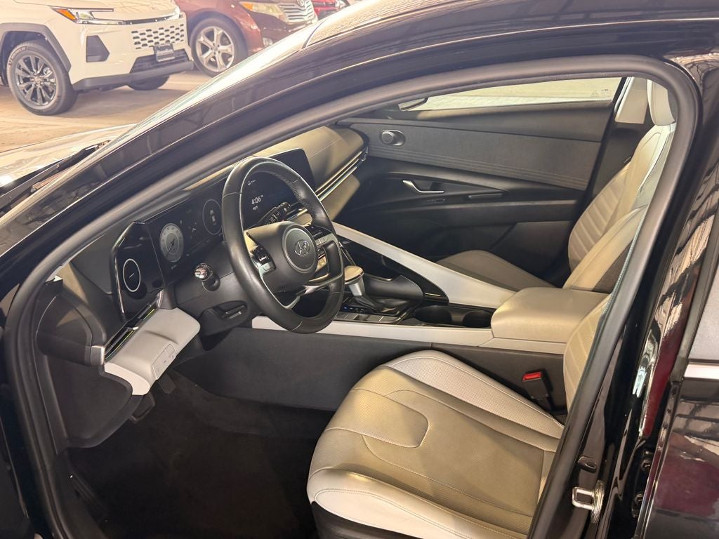 2021 Hyundai ELANTRA Limited