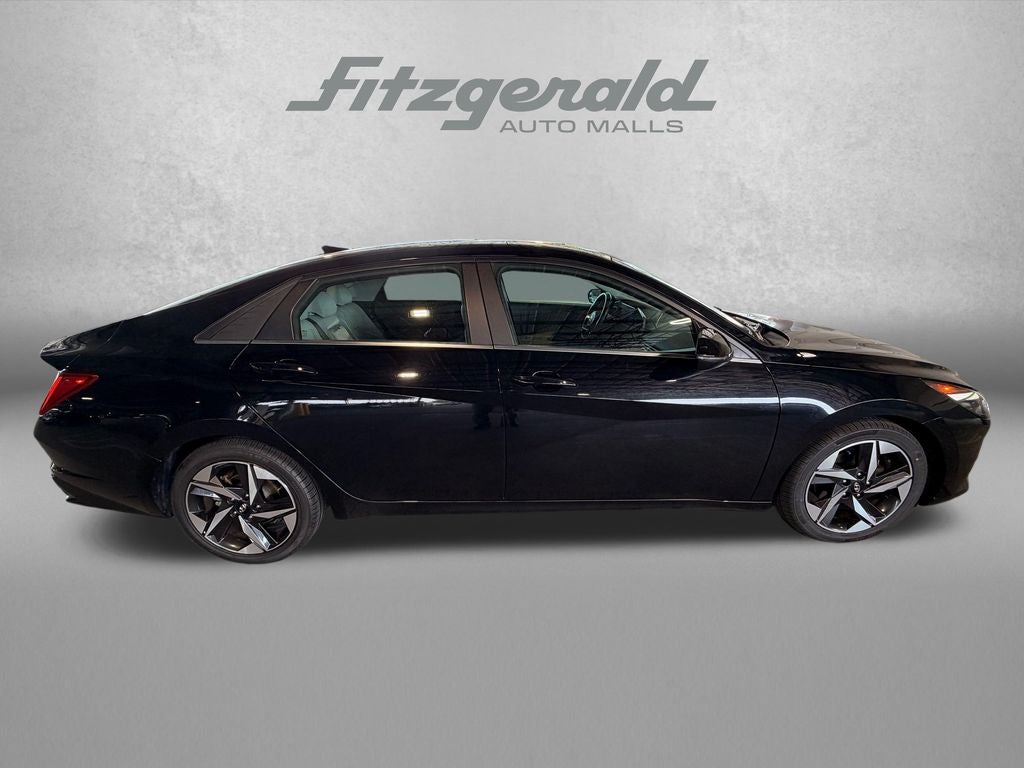 2021 Hyundai ELANTRA Limited