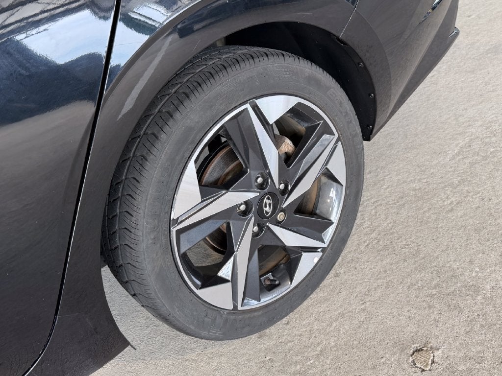 2021 Hyundai ELANTRA Limited
