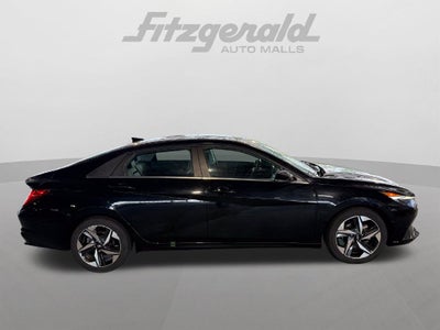 2021 Hyundai ELANTRA Limited