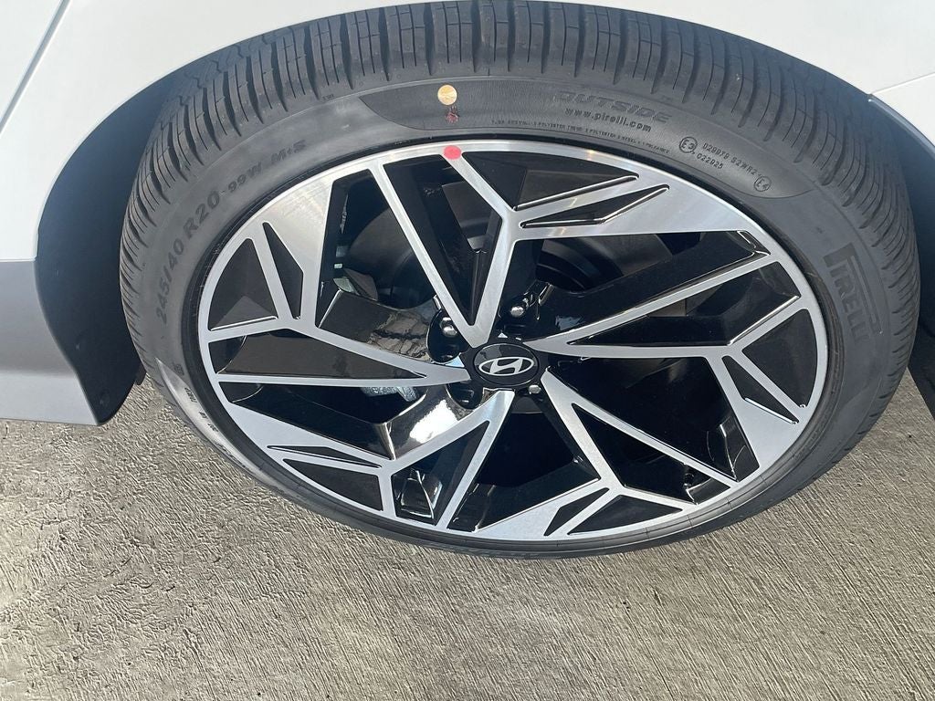 2025 Hyundai IONIQ 6 Limited