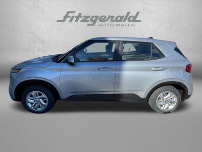 2022 Hyundai VENUE SE